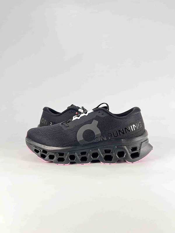 On Cloudmonster 3 Hyper - BLACK